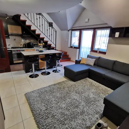Galery Apartman Gyula Exterior photo